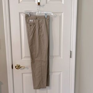 Boys Vineyard Vines Khaki pants. Like new barely worn.  Size 16 27” Length